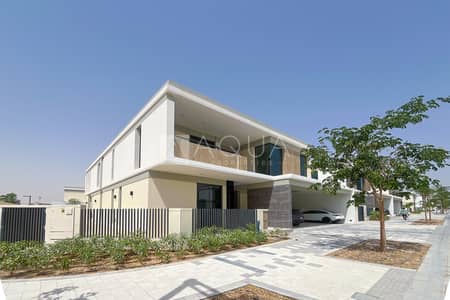 5 Bedroom Villa for Rent in Tilal Al Ghaf, Dubai - Huge Plot | Upgraded l Exclusive | Corner