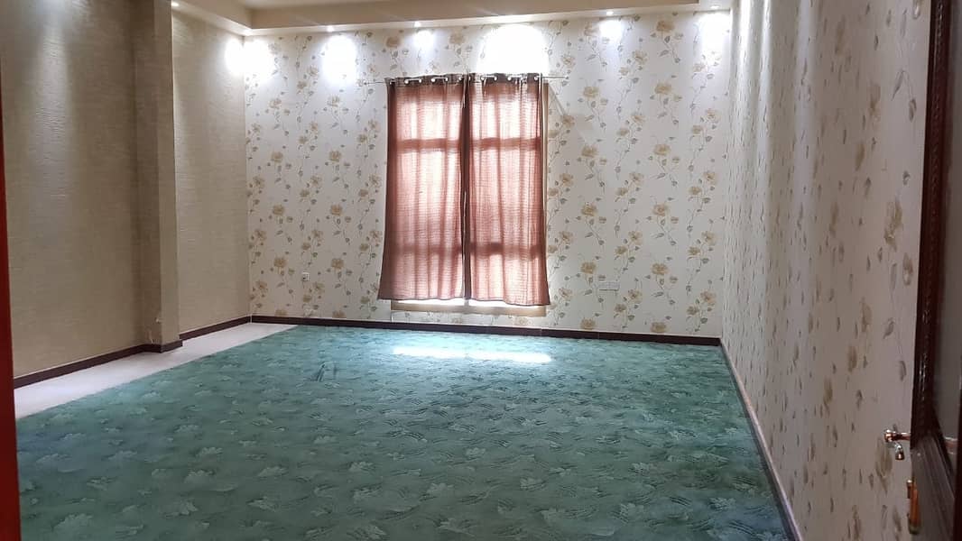 6 ***** Beautiful 5bhk Single Storey Villa available for rent in Muwafjah area *****