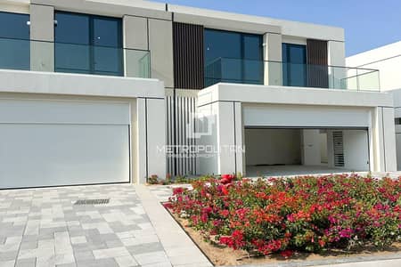 4 Bedroom Villa for Sale in Mohammed Bin Rashid City, Dubai - Burj Khalifa View  | High ROI   | Area Expert