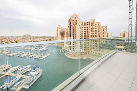 2 Bedroom Apartment for Sale in Palm Jumeirah, Dubai - Waterfront Luxury | Premium Unit |  Huge Study