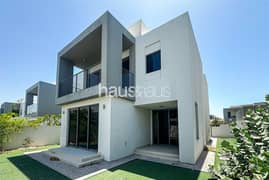 Available Now | Close to Pool | Open Plan