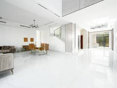 Private pool| Fully furnished | Vacant