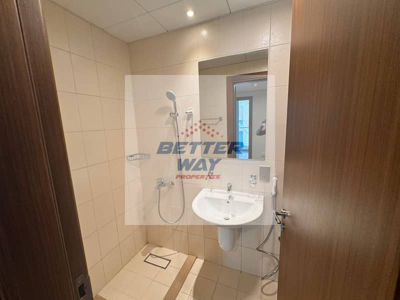 18 bathroom. jpeg