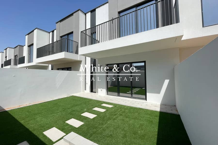 Brand New | Landscaped | Chiller Free Brand New | Landscaped | Chiller Free