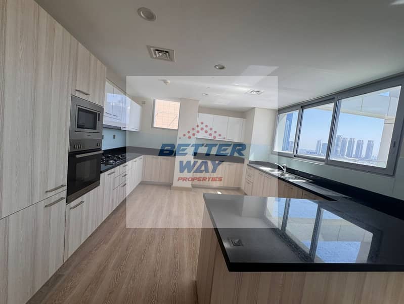 2 Kitchen. jpeg