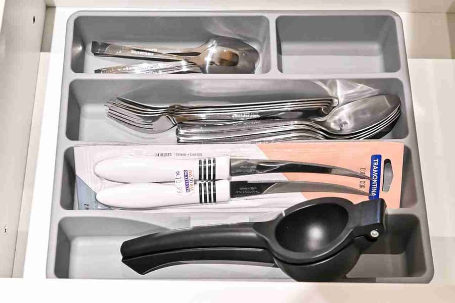 Stylish Downtown Dubai Stay - Image 18