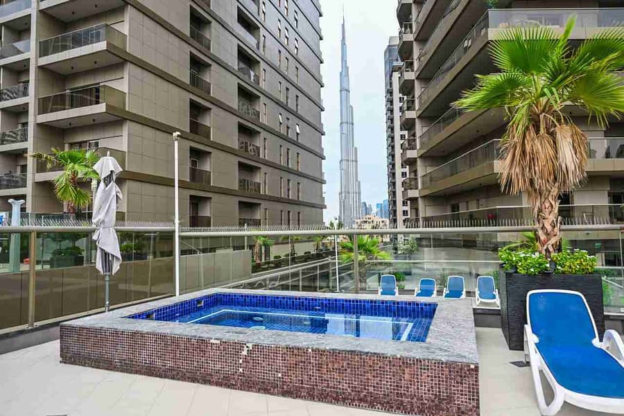 Stylish Downtown Dubai Stay - Image 20