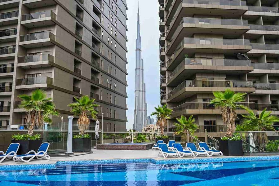 Stylish Downtown Dubai Stay - Image 38