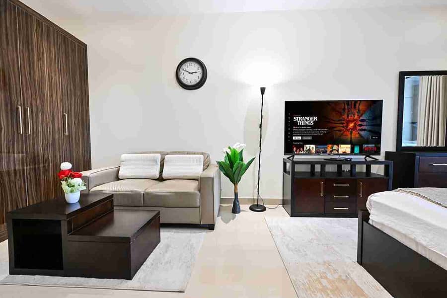 Stylish Downtown Dubai Stay - Image 48