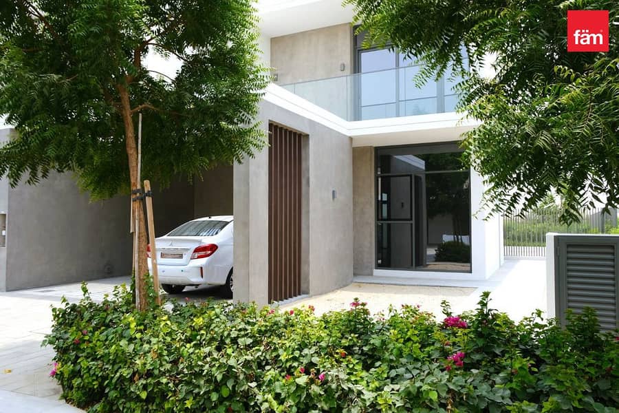 Contemporary 4BR + Maid Villa | Private Garden Contemporary 4BR + Maid Villa | Private Garden
