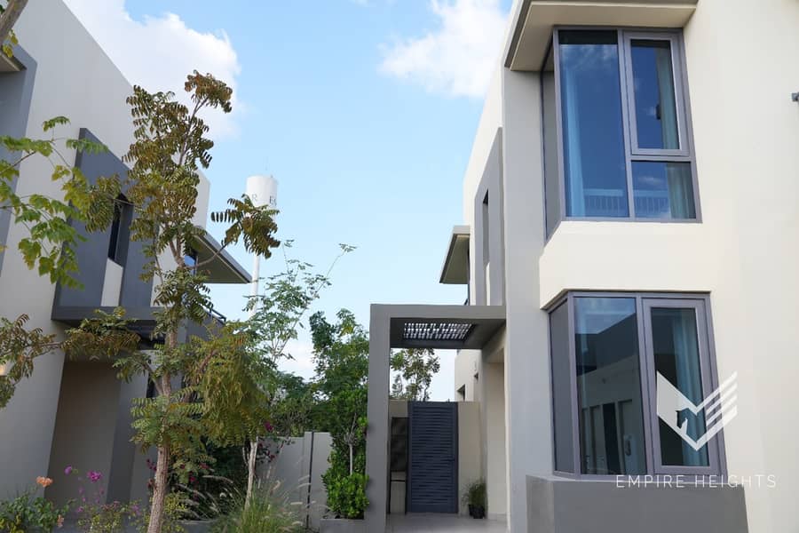 位于迪拜山庄,枫叶社区 5 卧室的别墅 380000 AED - 11624235 位于迪拜山庄,枫叶社区 5 卧室的别墅 380000 AED - 11624235