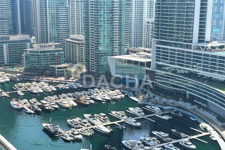 2 Bedroom Flat for Rent in Dubai Marina, Dubai - CLOSE TO METRO | SPACIOUS | BIG TERRACE