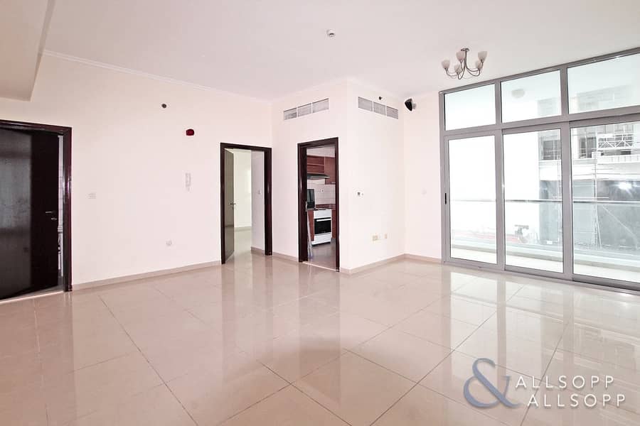 Spacious & Bright | 1 Bedroom | Unfurnished