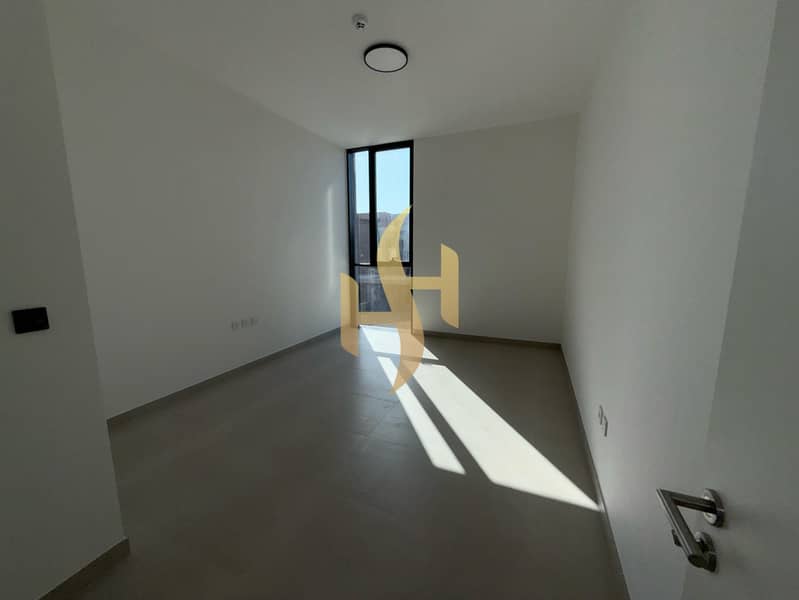 5 صورة واتساب بتاريخ 2025-05-12 في 18.25. 01_872cef76. jpg