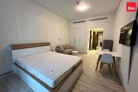 Studio for Sale in Jumeirah Village Circle (JVC), Dubai - Investor Deal | Vacant on transfer | Furnished