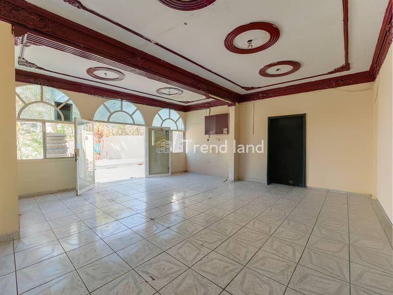 7 Living Room 2-1. jpg