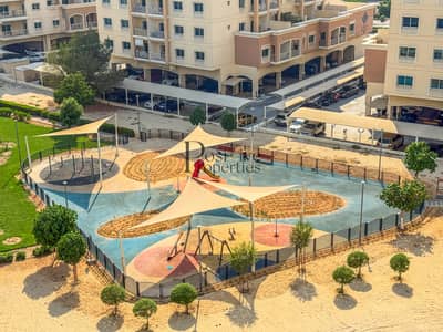 Vacant | Huge Layout | Best Deal