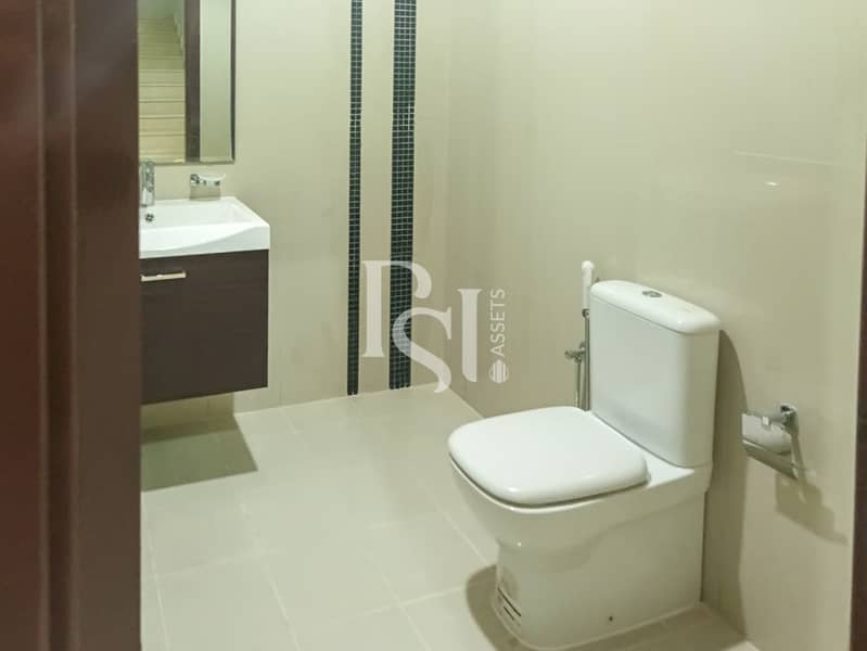 8 3br-villa-bloom-garden-abu-dhabi-bathroom (1). JPG