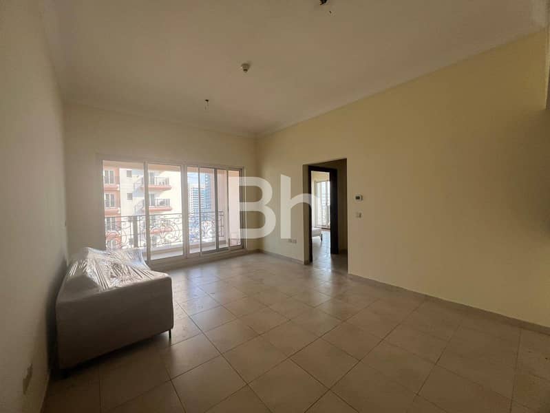 Ready to Move | Large Layout | Well Maintained Ready to Move | Large Layout | Well Maintained