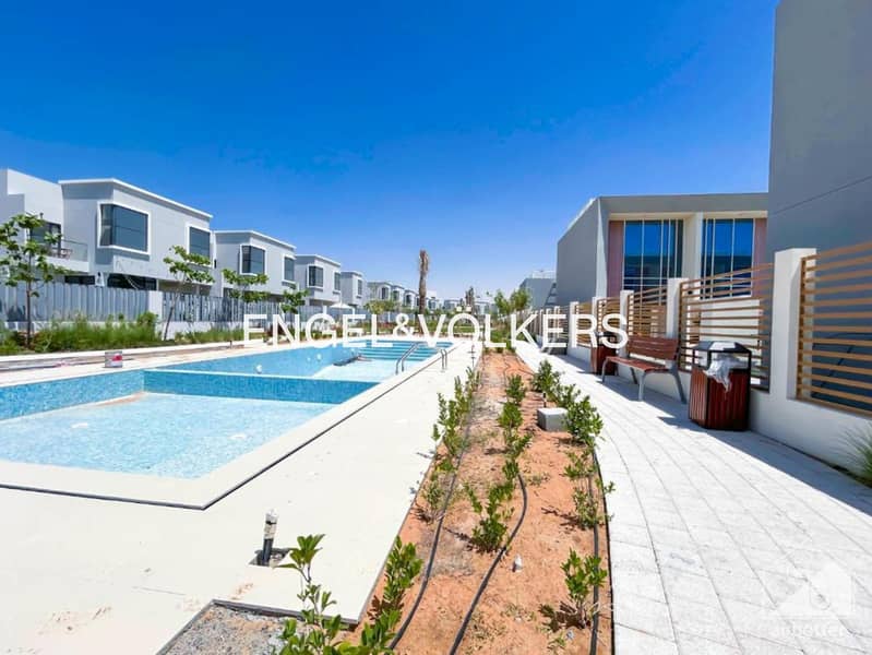 位于迪拜乐园,鲁康社区,鲁康3区 1 卧室的别墅 75000 AED - 11627170 位于迪拜乐园,鲁康社区,鲁康3区 1 卧室的别墅 75000 AED - 11627170
