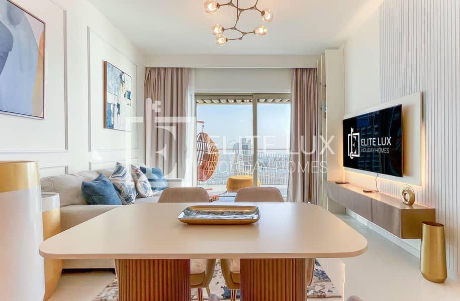 2 living room 1-min. jpg