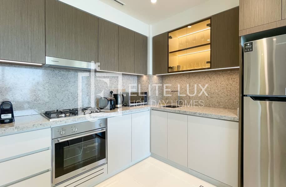 7 kitchen 2-min. jpg
