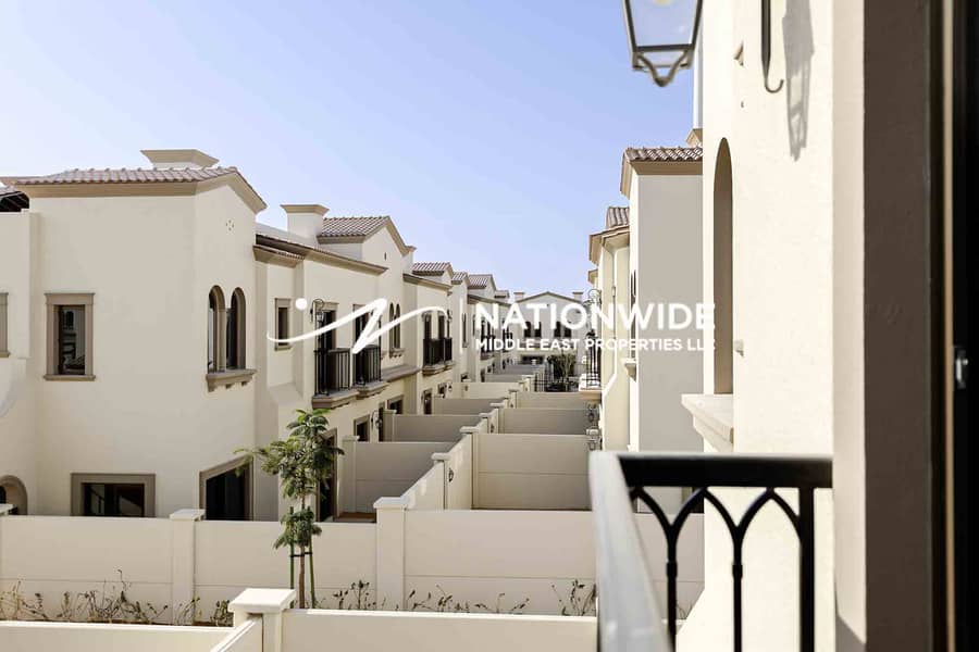 Ready To Move| Double-Row Corner| Prime Area Ready To Move| Double-Row Corner| Prime Area