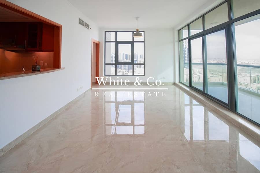 Large Layout |Vacant |Golf and Lake Views Large Layout |Vacant |Golf and Lake Views