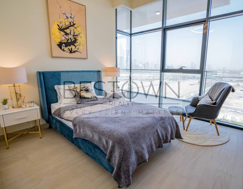 6 Riviera handover-19. jpg