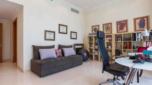 Deluxe Penthouse Offering Striking Dubai Marina Views Deluxe Penthouse Offering Striking Dubai Marina Views