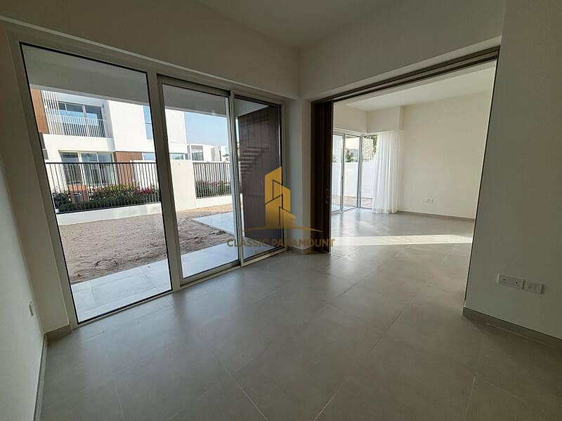 Таунхаус в Валли,Нара Таунхаусес, 3 cпальни, 150000 AED - 11629558 Таунхаус в Валли,Нара Таунхаусес, 3 cпальни, 150000 AED - 11629558