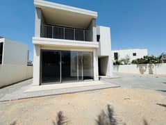 Single Row | Garage door Enclosed | Vacant | Prime Location