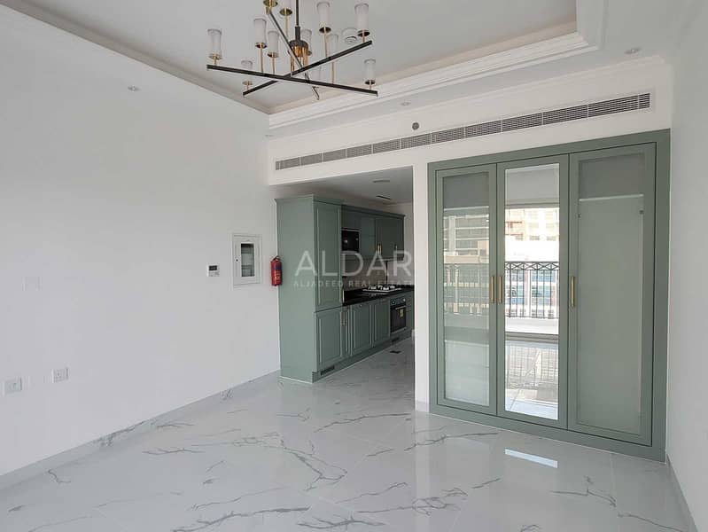 Chic | Stylish | Well-Lit | City Center Location