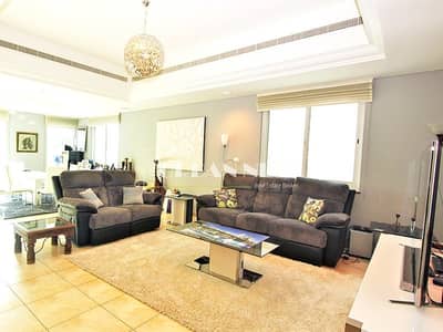 Upgraded park view end unit villa in Morella Upgraded park view end unit villa in Morella