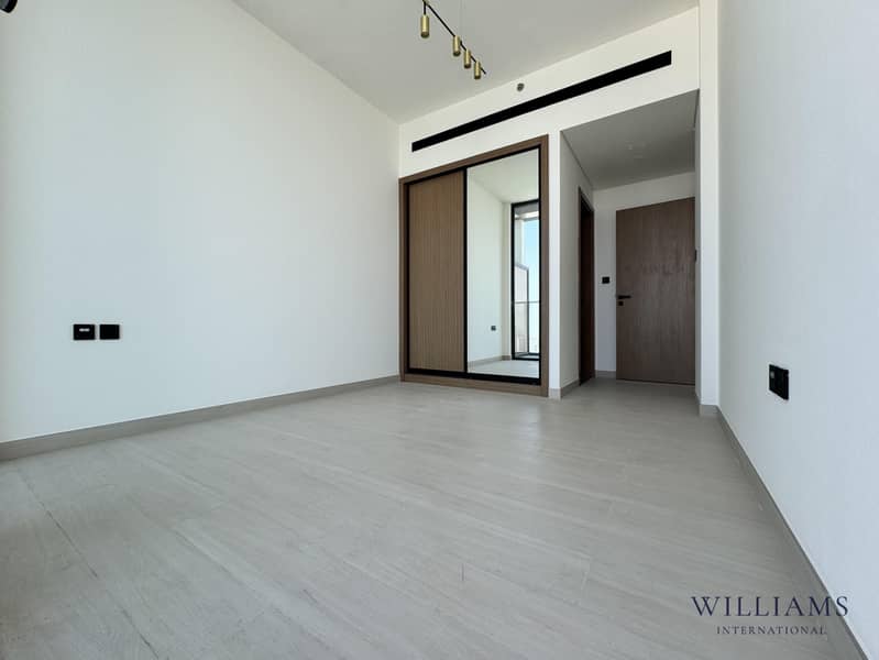 High Floor | Golf Course view | Vacant Now High Floor | Golf Course view | Vacant Now