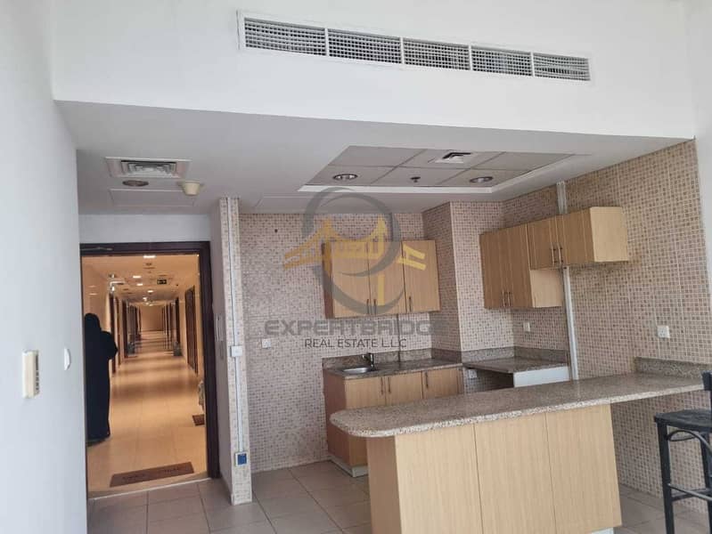 Family Building /Pet Friendly/Best Price Family Building /Pet Friendly/Best Price