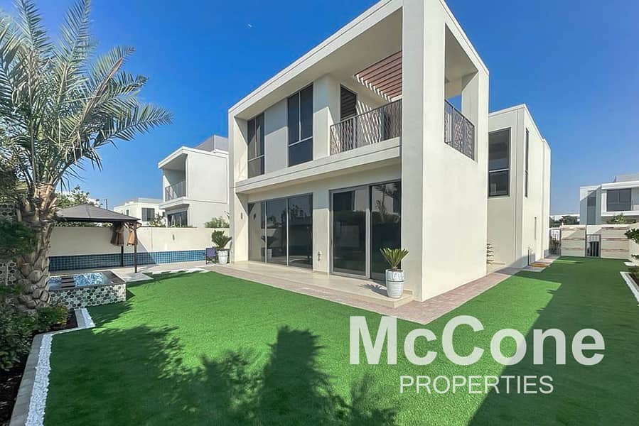 Large Layout | Well Maintained | Vacant Large Layout | Well Maintained | Vacant