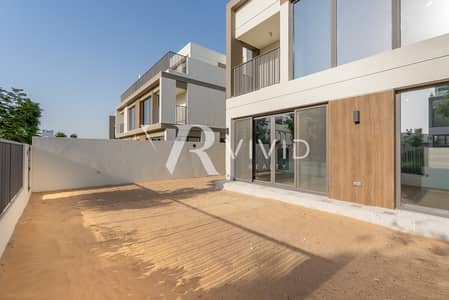 4 Bedroom Villa for Sale in Tilal Al Ghaf, Dubai - Green Belt Backing | Kitchen Appliances | Upgraded
