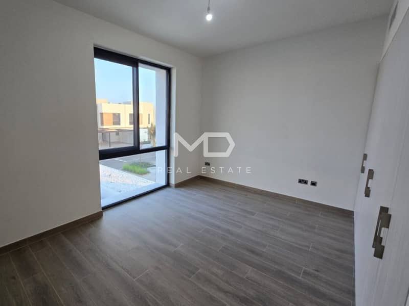 位于雅斯岛,诺亚-维瓦 3 卧室的联排别墅 200000 AED - 11632008 位于雅斯岛,诺亚-维瓦 3 卧室的联排别墅 200000 AED - 11632008