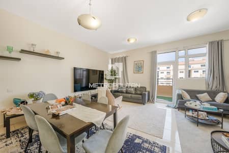 2 Bedroom Flat for Sale in Jumeirah Village Circle (JVC), Dubai - Spacious Duplex | Convenient Location | High ROI