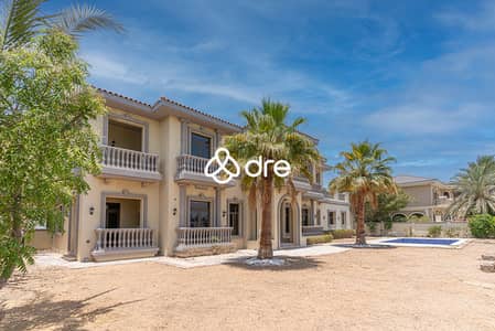 5 Bedroom Villa for Rent in Palm Jumeirah, Dubai - 1 (2). jpg