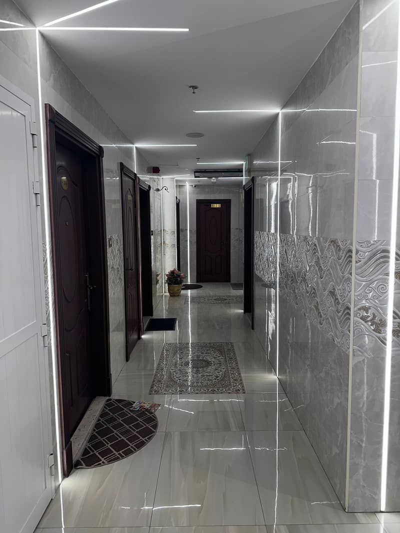 2 9dd7c5a4-a354-4ccc-8c79-efb385e9571f. jpg