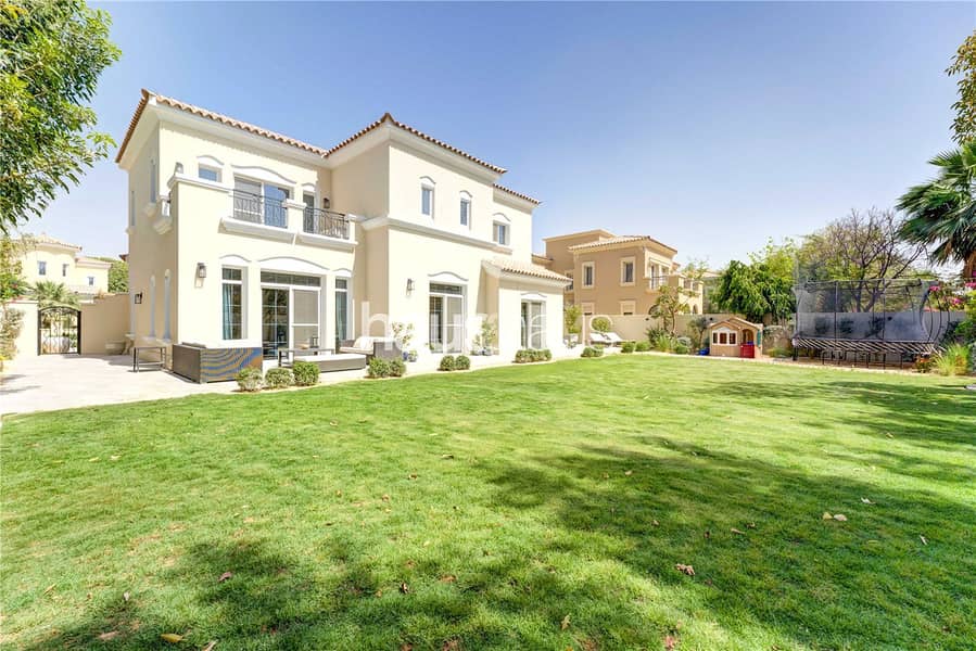 Exclusive | Five bedrooms | Extended and upgraded Exclusive | Five bedrooms | Extended and upgraded