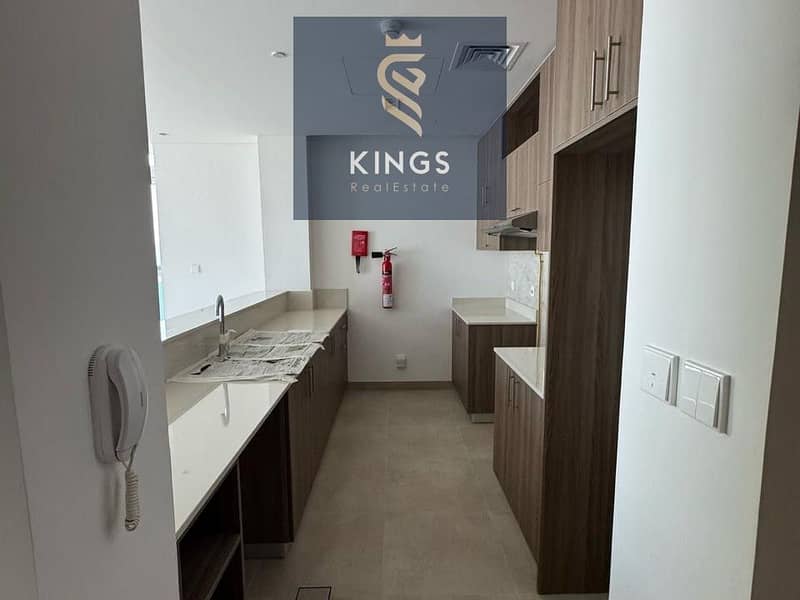 4 Gateway Residence 2 Pic 5. jpeg