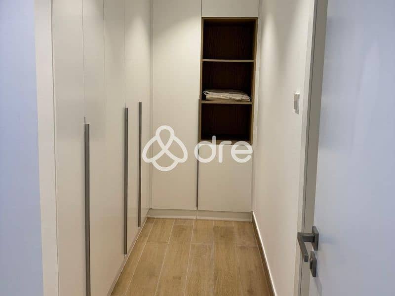 8 Master Bedroom Closet -1. jpg