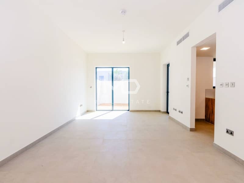 位于雅斯岛,诺亚-维瓦 2 卧室的联排别墅 2700000 AED - 11633252 位于雅斯岛,诺亚-维瓦 2 卧室的联排别墅 2700000 AED - 11633252