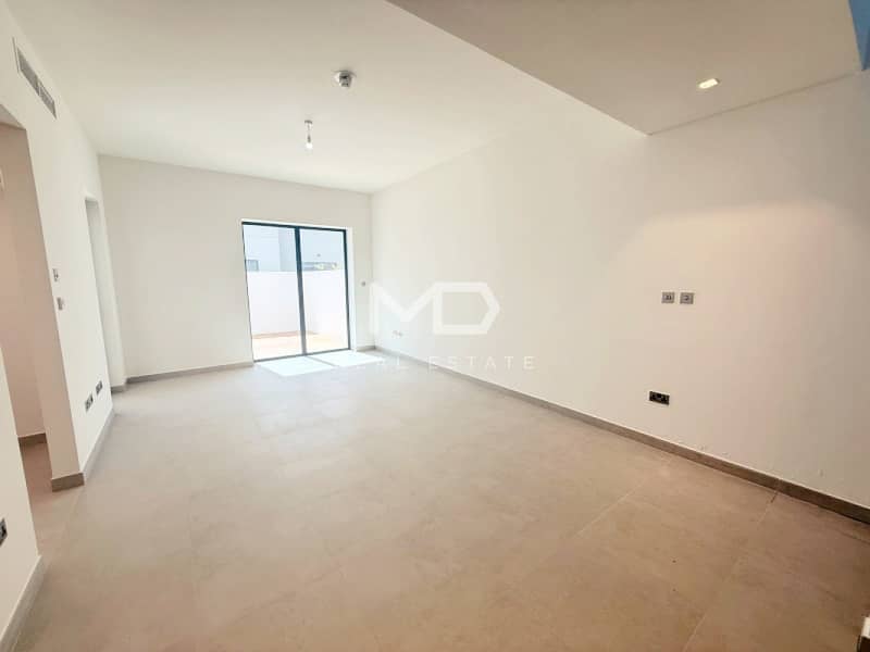 Vacant | Modern Layout | Prime Location Vacant | Modern Layout | Prime Location