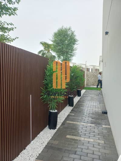 Modern TownhouseI Double Row Corner I Hot Deal