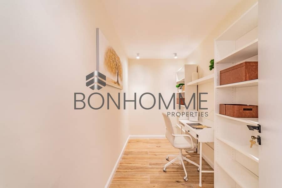 10 show apartment 9. jpg