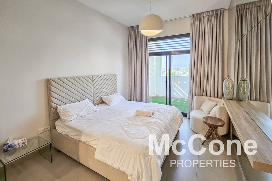 Upgraded | Furnished | Skyline and Community View Upgraded | Furnished | Skyline and Community View